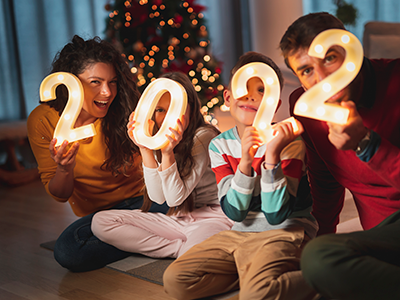 Family celebrating New Years 2022